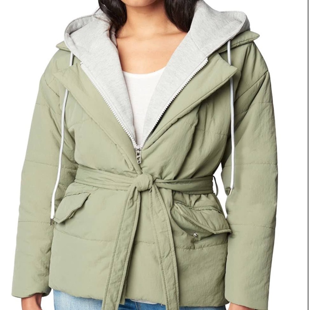 BLANK NYC Women's Hooded Quilted Tie Waist Puffer Coat size medium